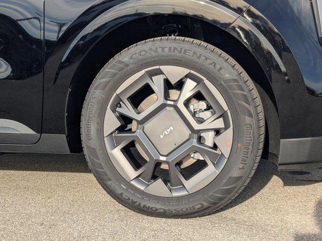 new 2026 Kia Carnival Hybrid car, priced at $42,436