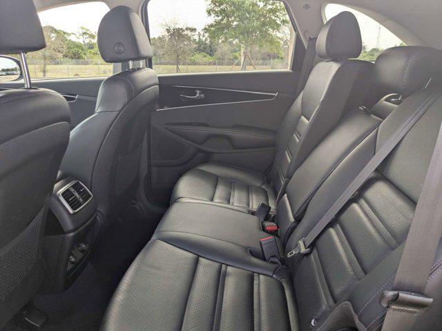 used 2019 Kia Sorento car, priced at $19,256