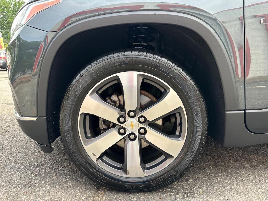 used 2018 Chevrolet Traverse car, priced at $15,995