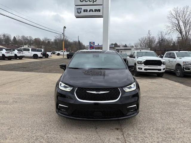 new 2026 Chrysler Pacifica car, priced at $45,865