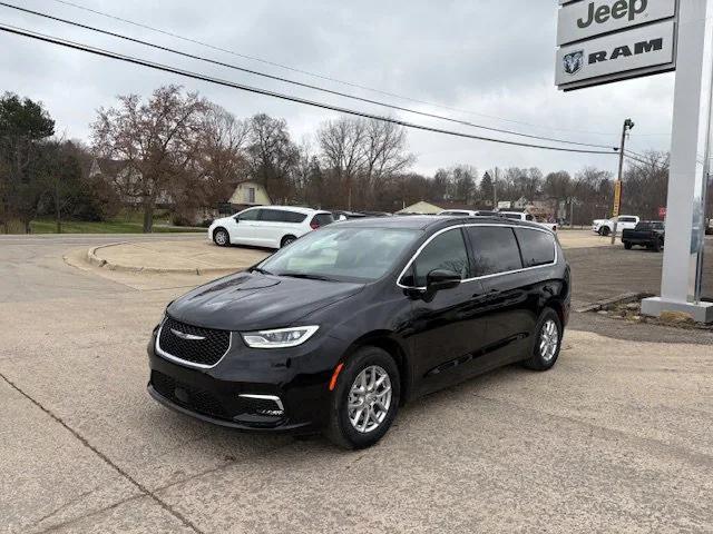 new 2026 Chrysler Pacifica car, priced at $45,865
