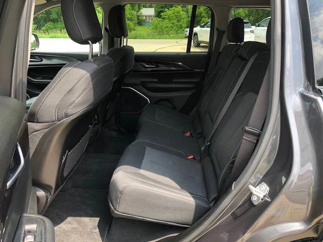 used 2022 Jeep Grand Cherokee car, priced at $29,900