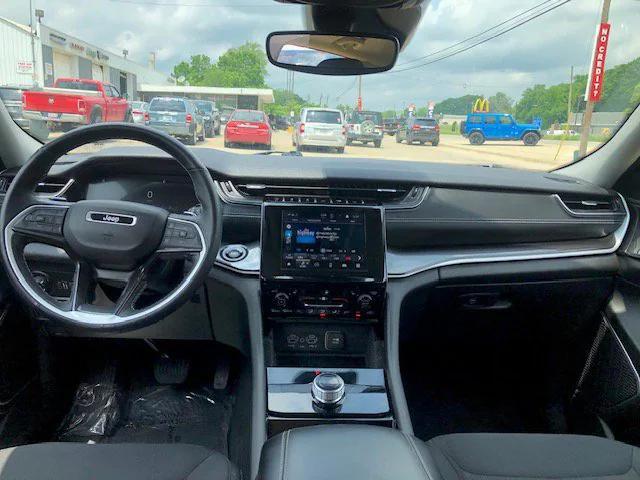 used 2022 Jeep Grand Cherokee car, priced at $29,900