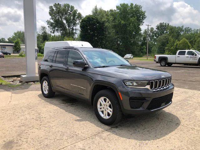 used 2022 Jeep Grand Cherokee car, priced at $29,900
