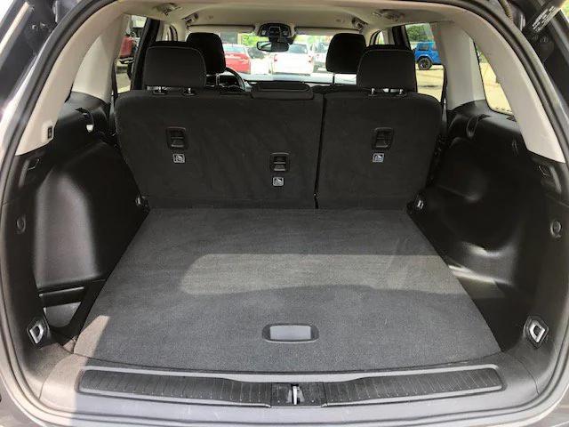 used 2022 Jeep Grand Cherokee car, priced at $29,900