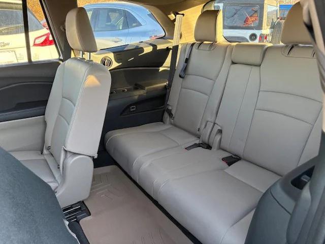 used 2022 Honda Pilot car, priced at $29,900