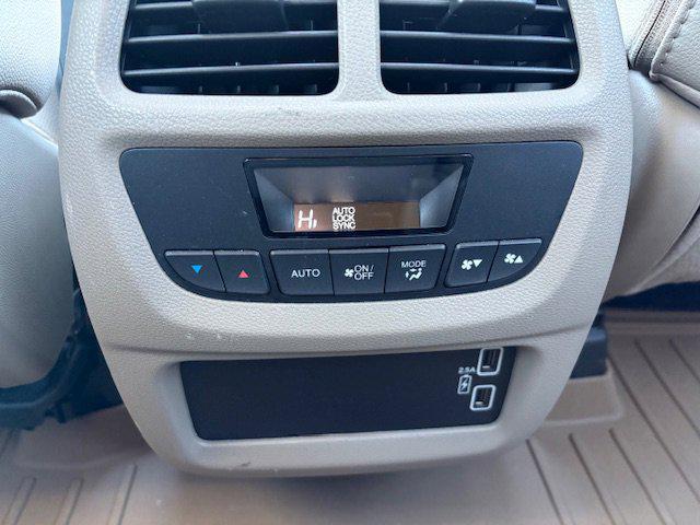 used 2022 Honda Pilot car, priced at $29,900