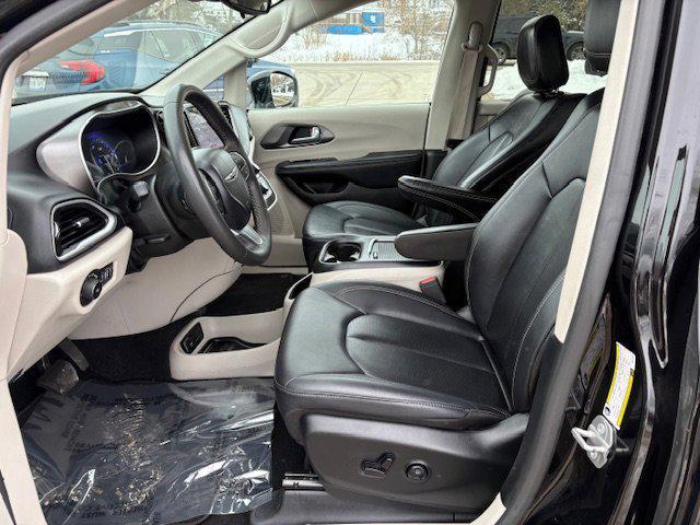 used 2024 Chrysler Pacifica car, priced at $27,900