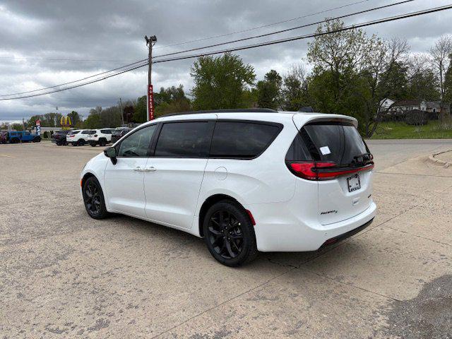 new 2027 Chrysler Pacifica car, priced at $48,438