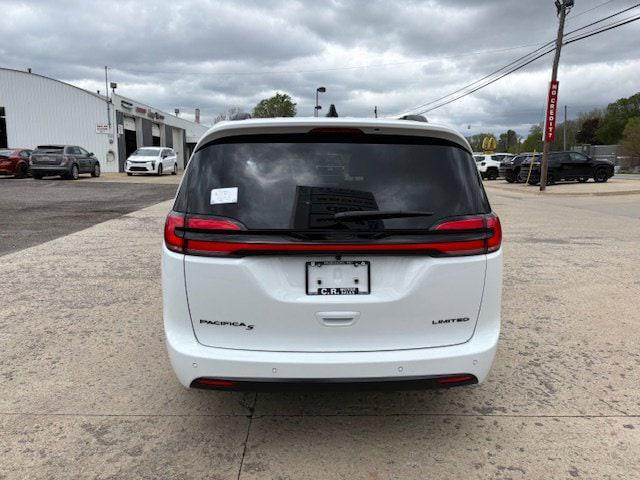 new 2027 Chrysler Pacifica car, priced at $48,438