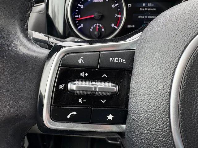 used 2023 Kia Carnival car, priced at $28,900