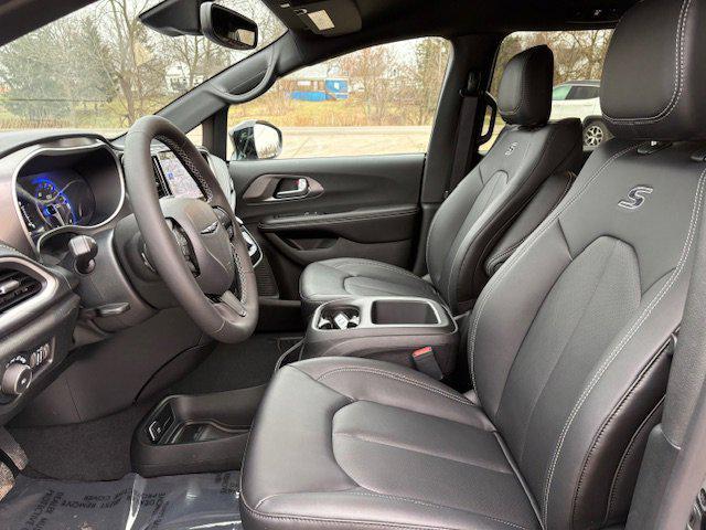 new 2026 Chrysler Pacifica car, priced at $51,455