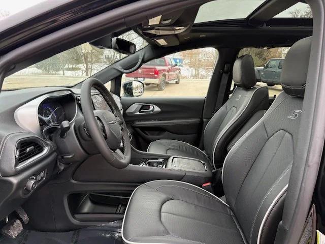 new 2026 Chrysler Pacifica car, priced at $50,417