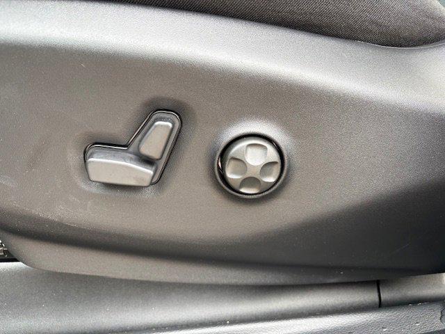 new 2026 Chrysler Pacifica car, priced at $46,660