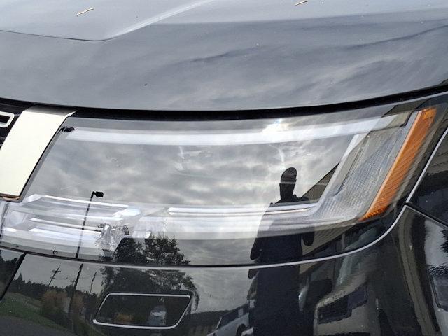 new 2025 Land Rover Range Rover car, priced at $134,255