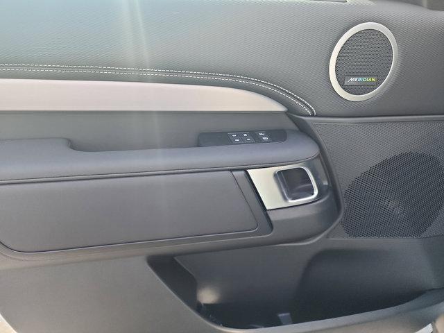 new 2025 Land Rover Discovery car, priced at $75,218