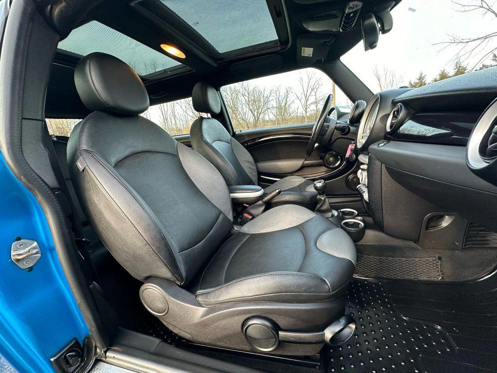 used 2010 MINI Cooper Clubman car, priced at $4,990