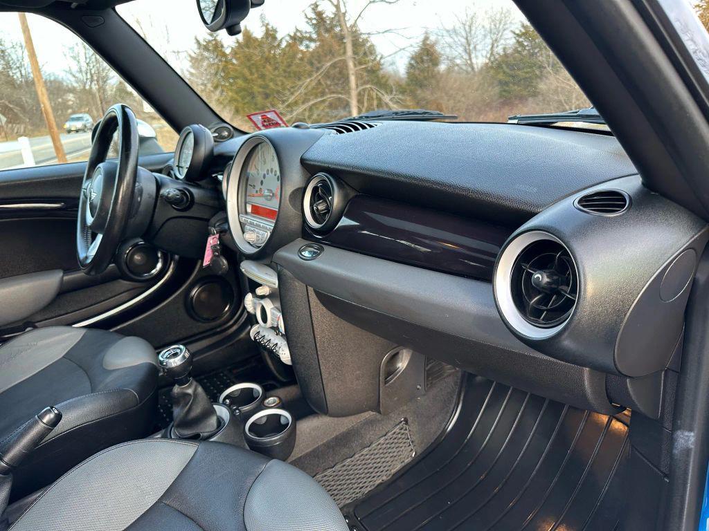 used 2010 MINI Cooper Clubman car, priced at $4,990