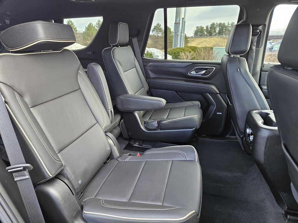 used 2022 GMC Yukon car, priced at $43,496