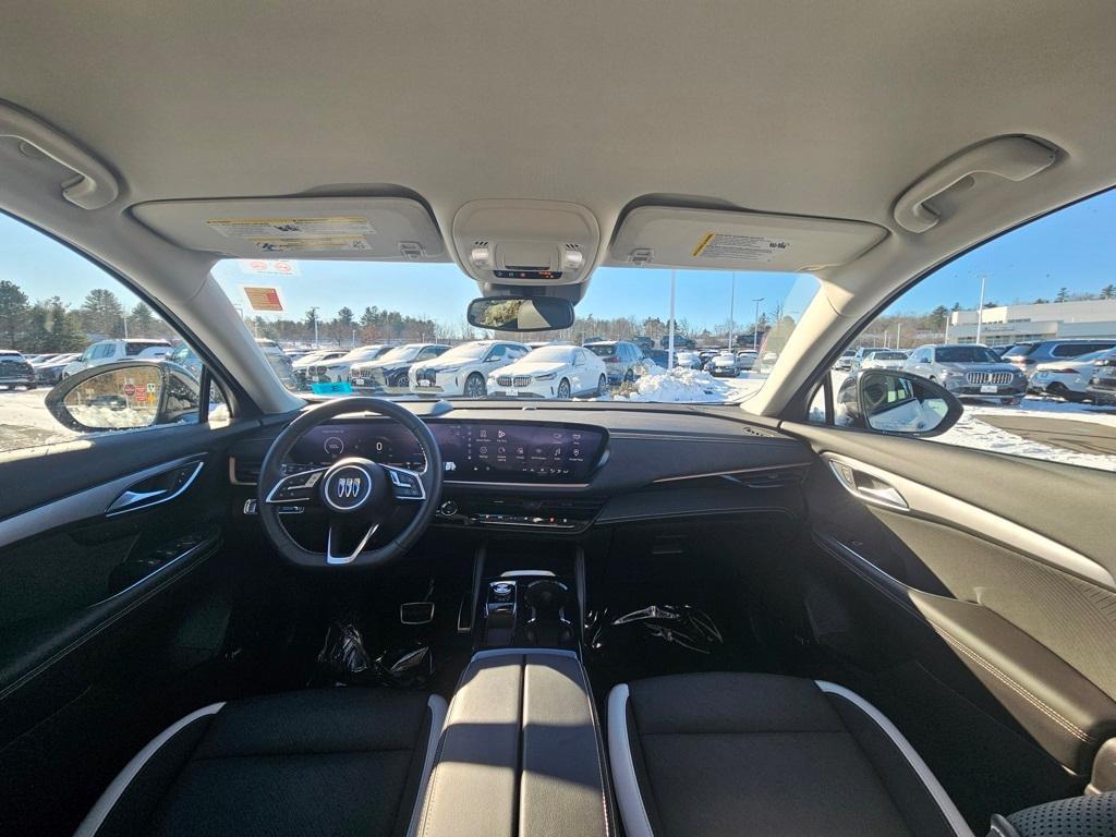 used 2025 Buick Envision car, priced at $31,527