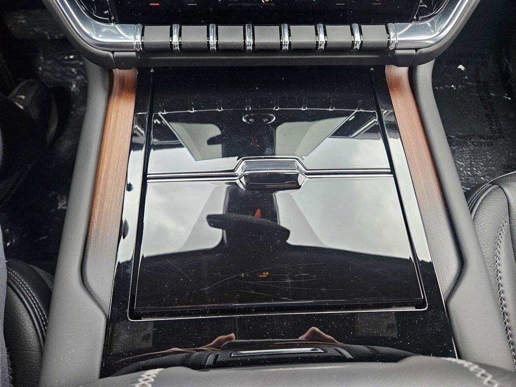 used 2025 GMC Yukon car, priced at $67,376