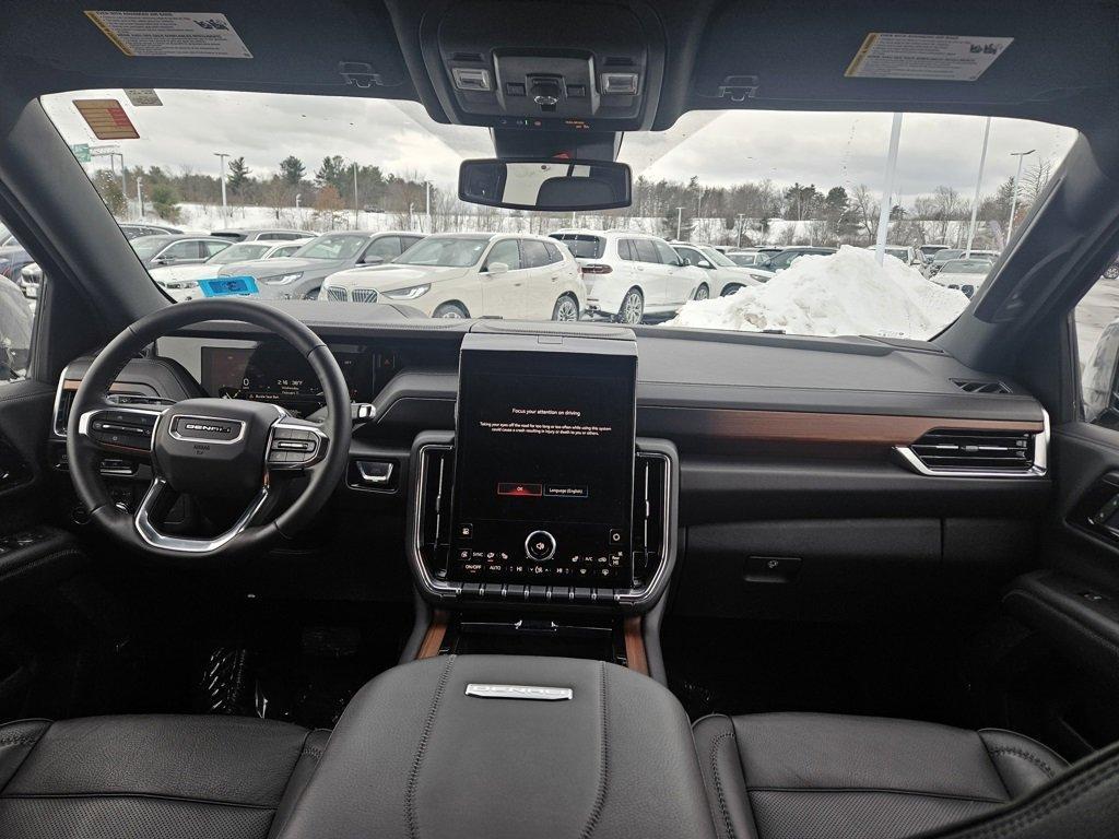 used 2025 GMC Yukon car, priced at $67,376