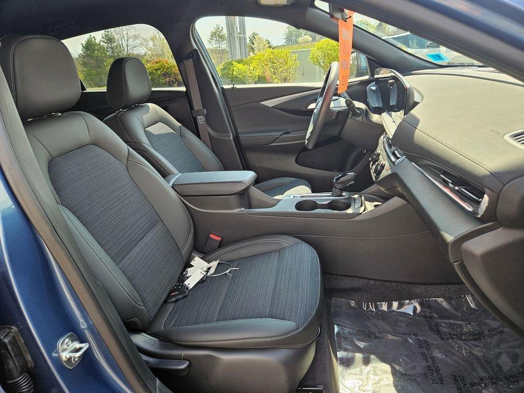 used 2025 Buick Envista car, priced at $20,999