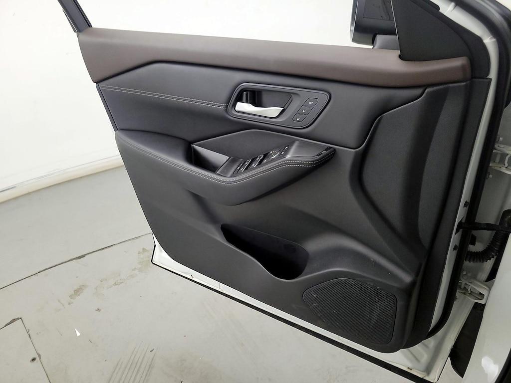 used 2023 Nissan Rogue car, priced at $27,998