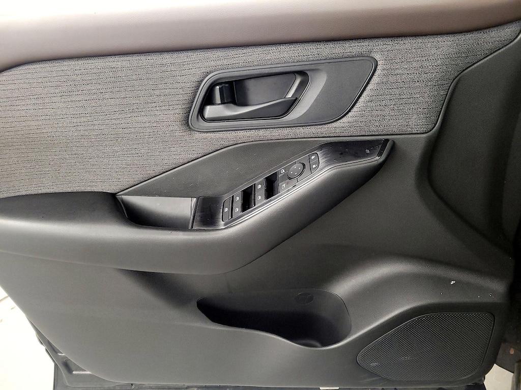 used 2023 Nissan Rogue car, priced at $19,998