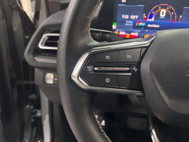 used 2025 Chevrolet Traverse car, priced at $37,495