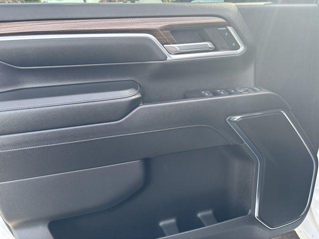 used 2024 Chevrolet Silverado 2500 car, priced at $52,995