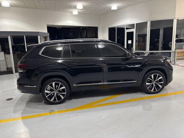 used 2025 Volkswagen Atlas car, priced at $43,500