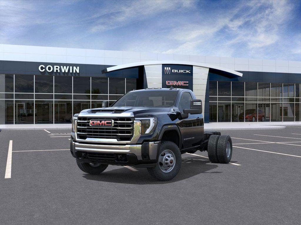 new 2025 GMC Sierra 3500 car, priced at $59,555