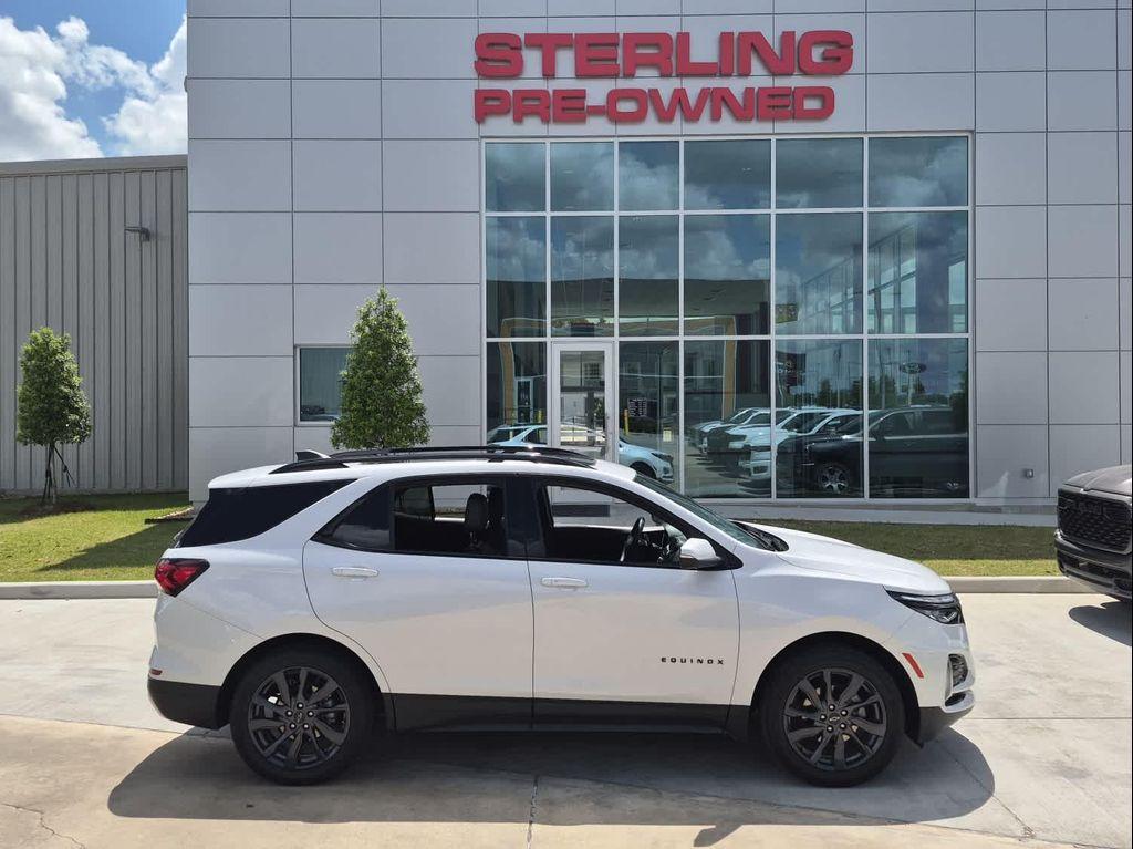 used 2024 Chevrolet Equinox car, priced at $25,670