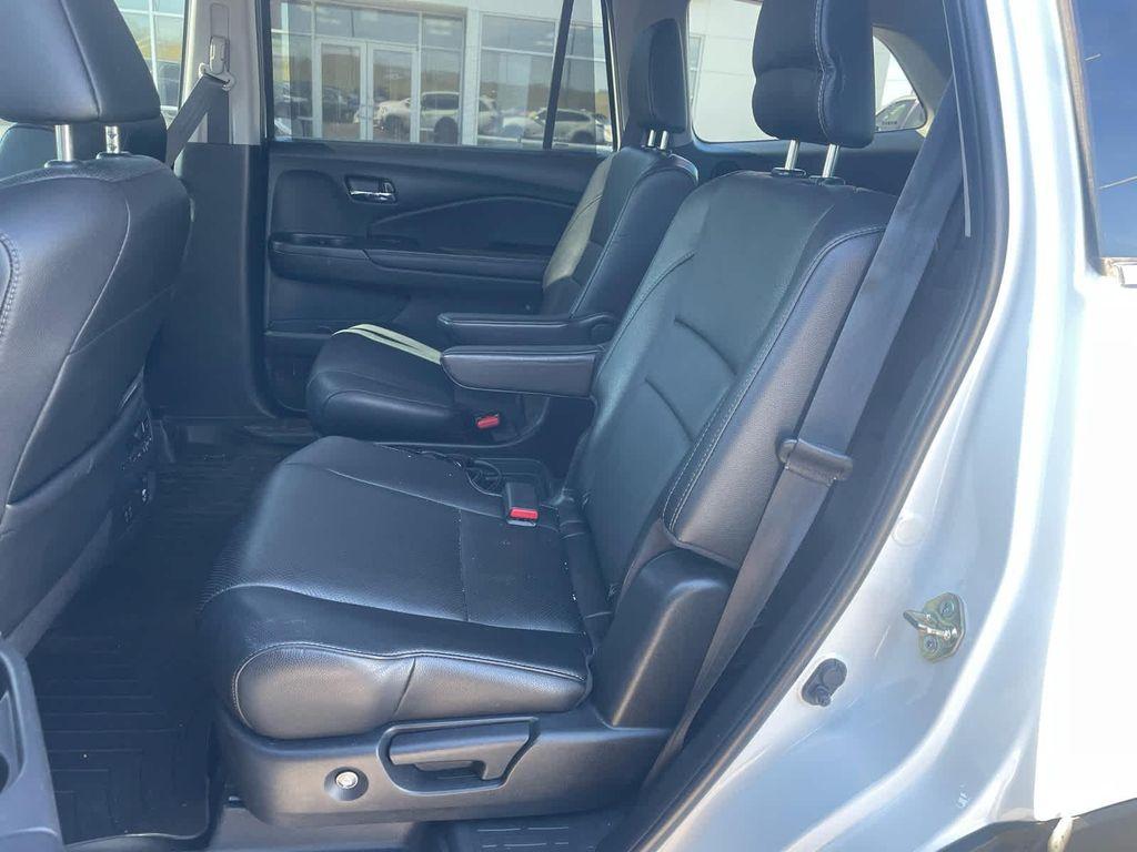 used 2020 Honda Pilot car, priced at $25,900
