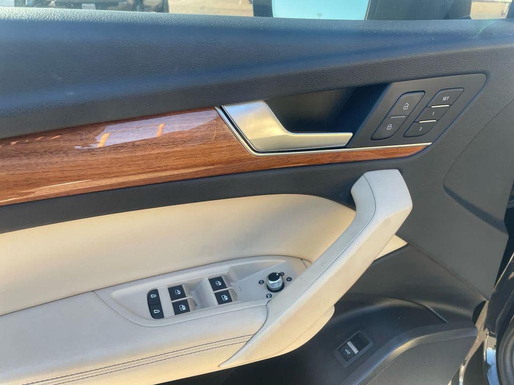 used 2021 Audi Q5 car, priced at $25,400
