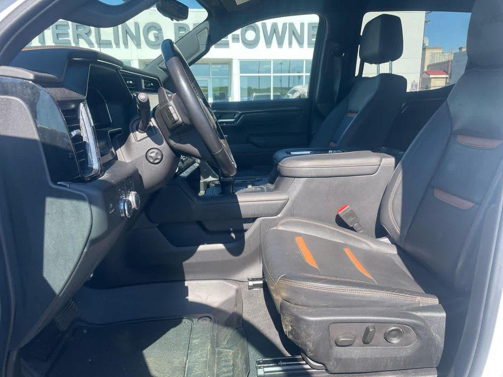 used 2022 GMC Sierra 1500 car, priced at $52,900