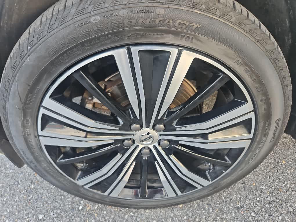 used 2022 Volvo XC60 car, priced at $23,892