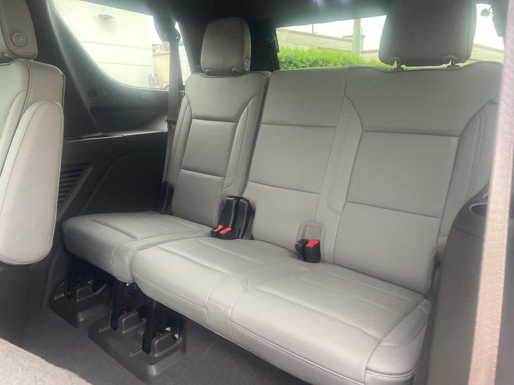 used 2021 GMC Yukon car, priced at $38,570