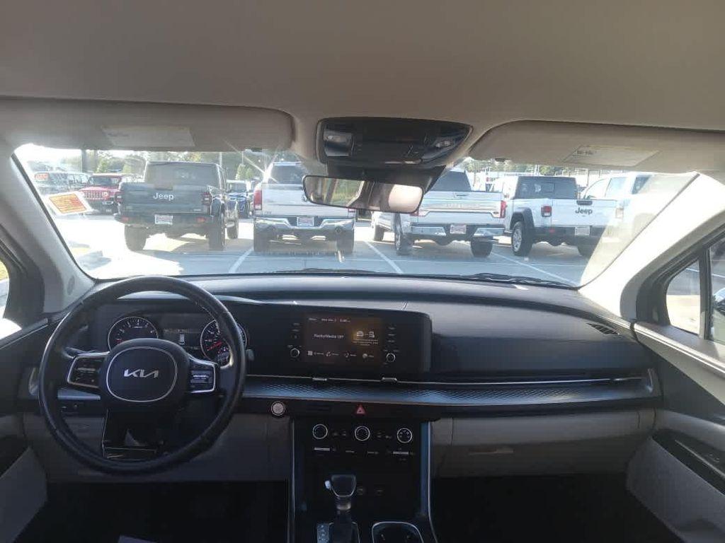 used 2024 Kia Carnival car, priced at $27,476