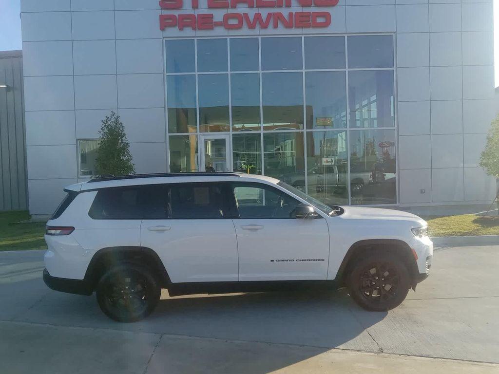 used 2024 Jeep Grand Cherokee L car, priced at $28,990