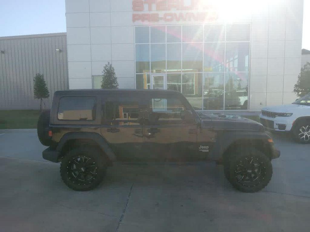used 2019 Jeep Wrangler Unlimited car, priced at $27,985