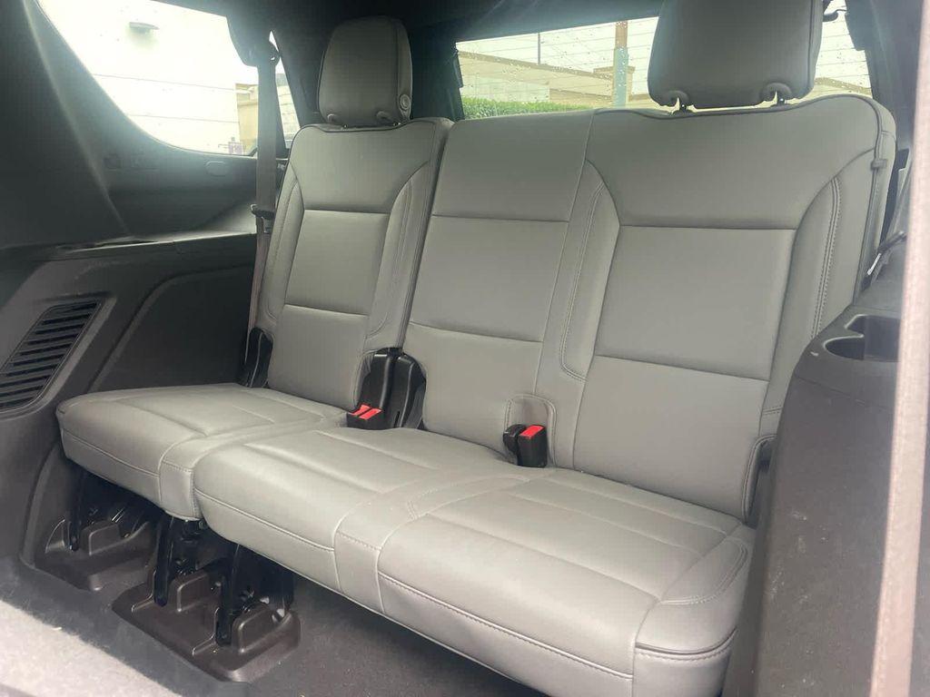 used 2022 GMC Yukon car, priced at $40,995