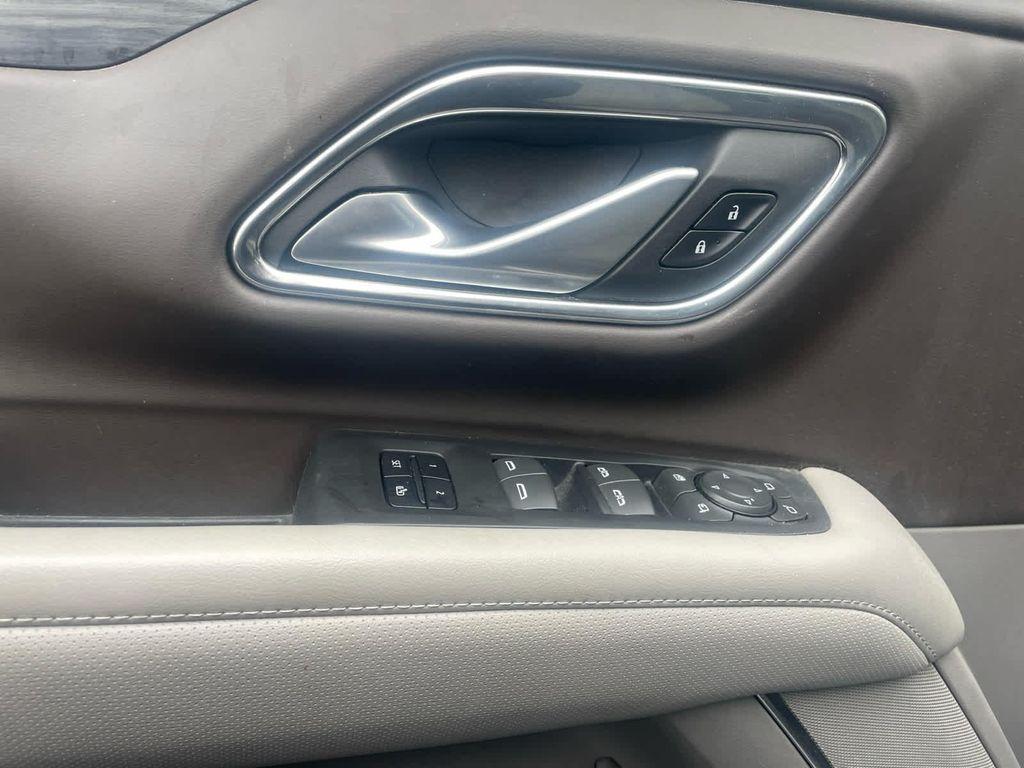 used 2022 GMC Yukon car, priced at $40,995