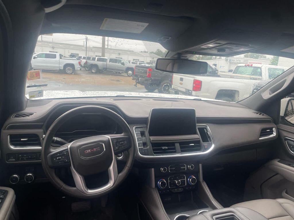 used 2022 GMC Yukon car, priced at $40,995