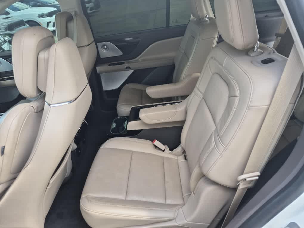 used 2022 Lincoln Aviator car, priced at $38,971