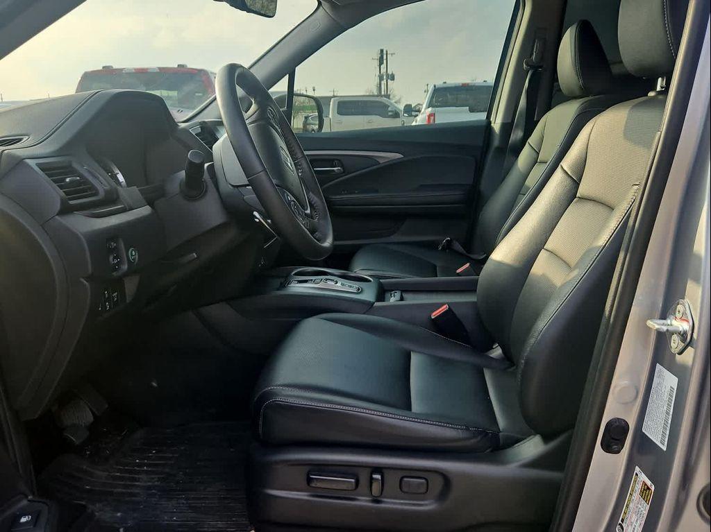 used 2023 Honda Ridgeline car, priced at $33,298