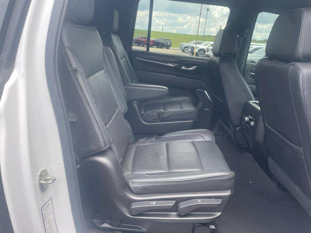 used 2021 GMC Yukon XL car, priced at $46,912