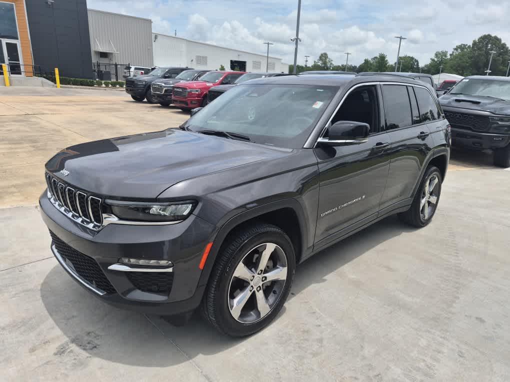 used 2025 Jeep Grand Cherokee car, priced at $38,990