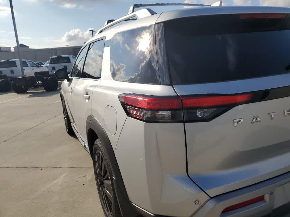 used 2022 Nissan Pathfinder car, priced at $25,969